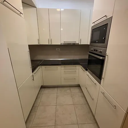 Tower Iii Апартаменты